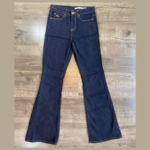 DKNY Dark Flared Prince St Jeans. 26R. Like New.